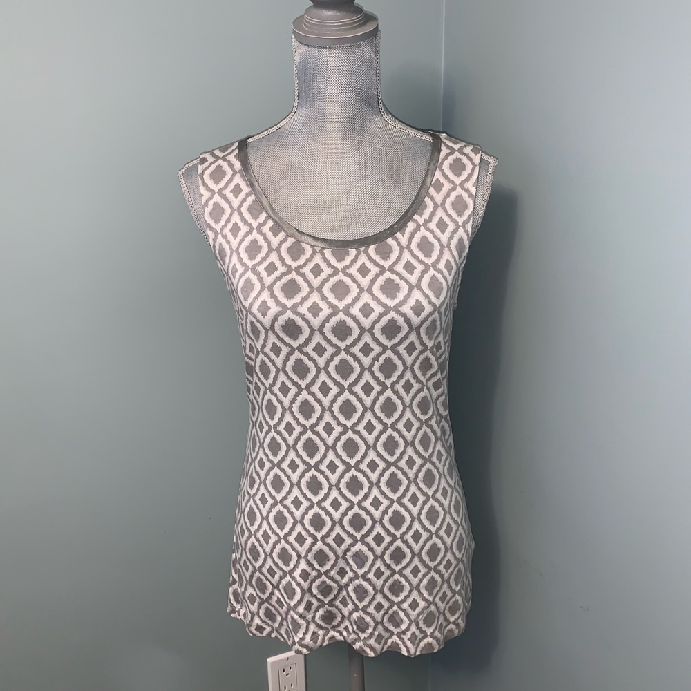 BANANA REPUBLIC size medium Tank Top Luxe Touch grey and white sleeveles